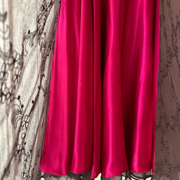 100% Silk Vintage 90s AK Anne Klein Burgundy Midi Skirt, Size 8 - Picture 3 of 8